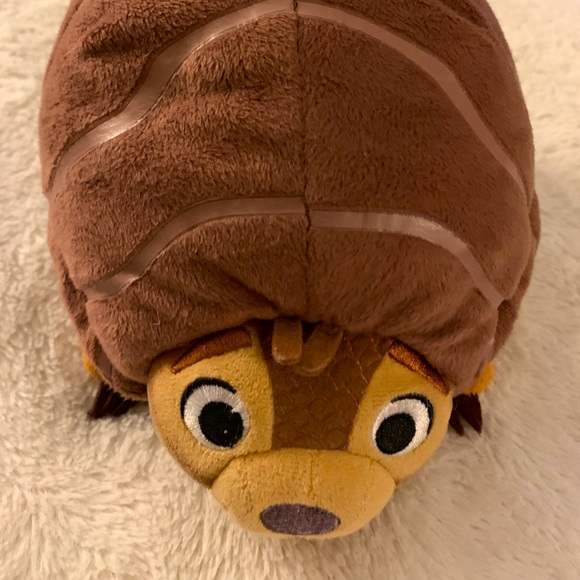 Raya & last dragon. Tuk Tuk actually rolls into a ball. Disney brand. - Picture 1 of 6